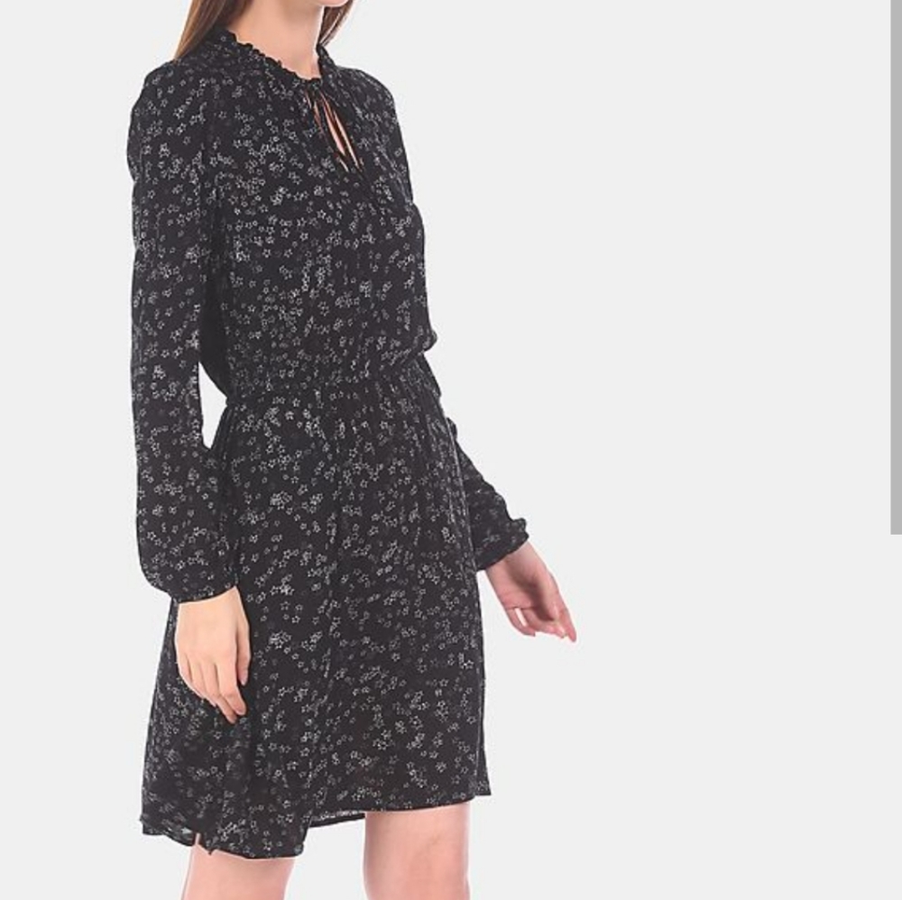 GAP Long Sleeve Tie-Neck Dress